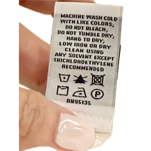 Lafayette 148 New York Ivory Fitted Asymmetrical Wrap Blouse Size 4 NWT 🤍 - Picture 10 of 10